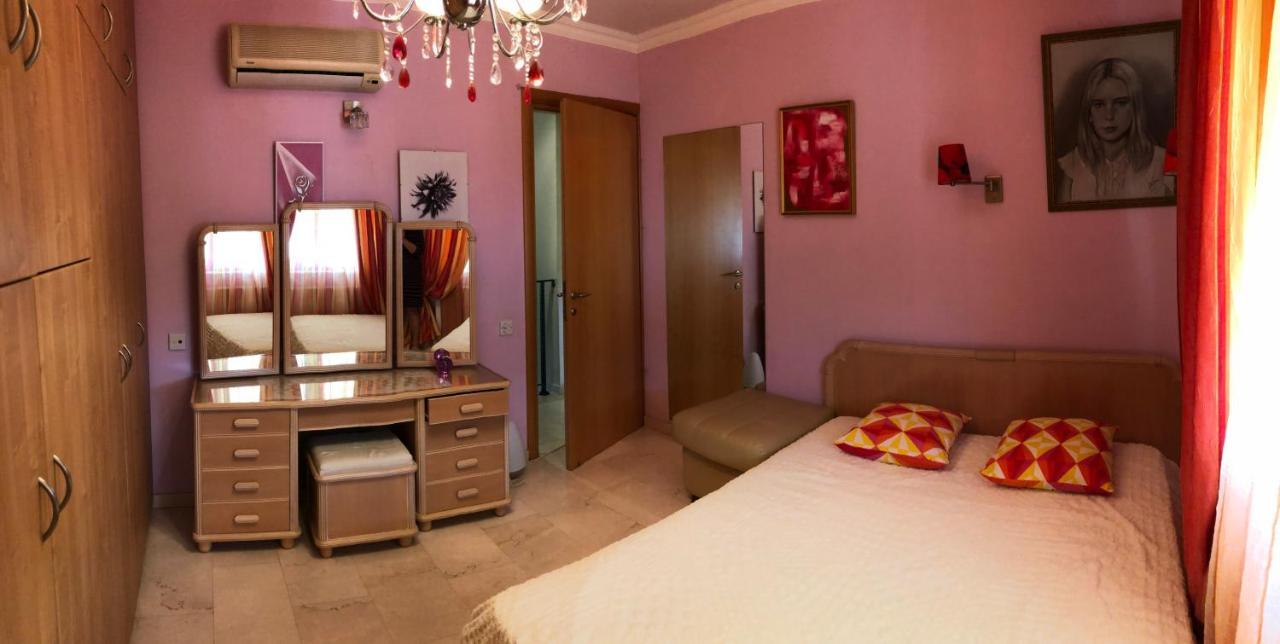 Villa Natalia Ayía Nápa